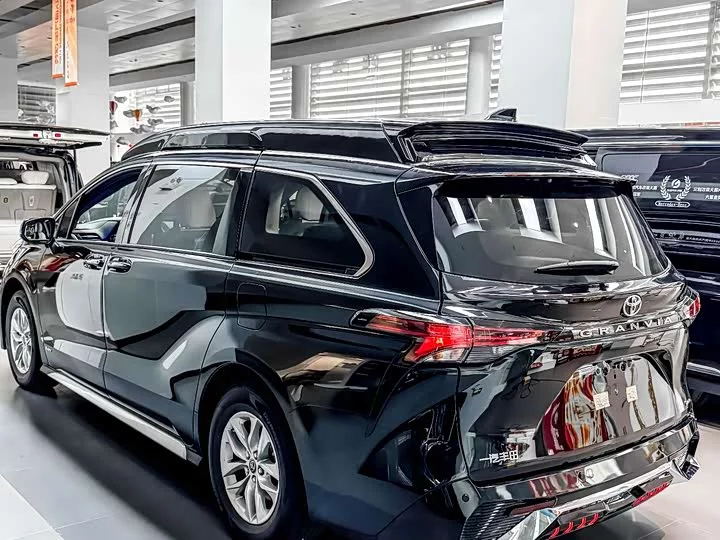 Toyota Granvia
