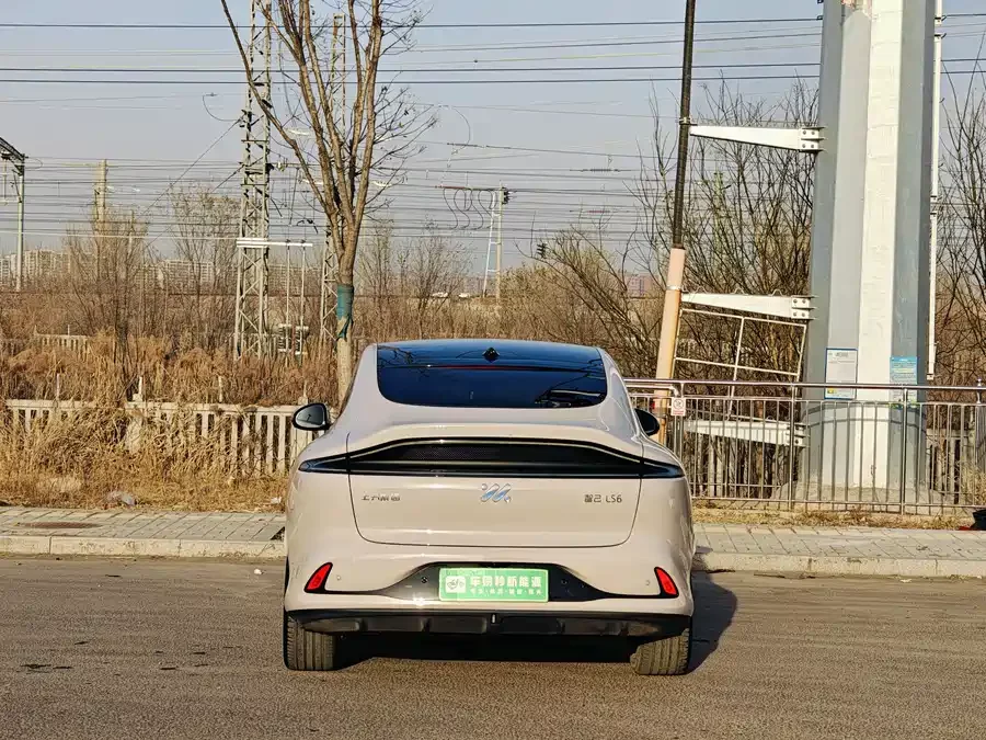 Zhiji LS6