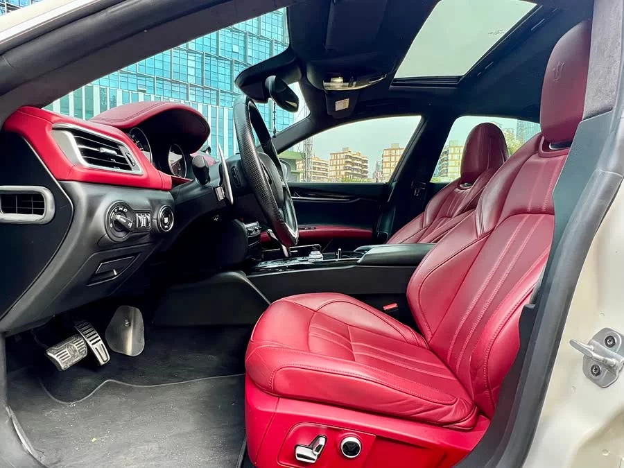 Maserati Ghibli