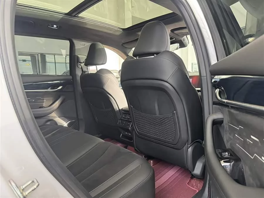 Geely Xingyue L
