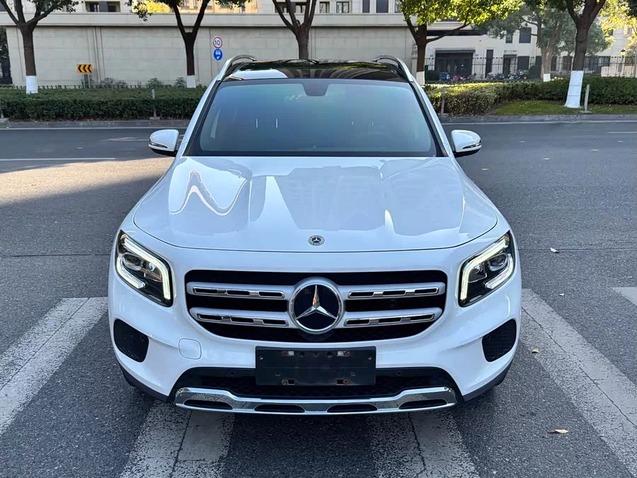 Mercedes Benz GLB