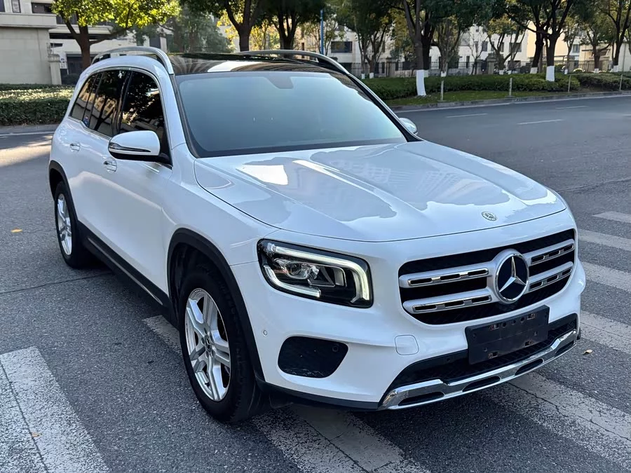 Mercedes Benz GLB
