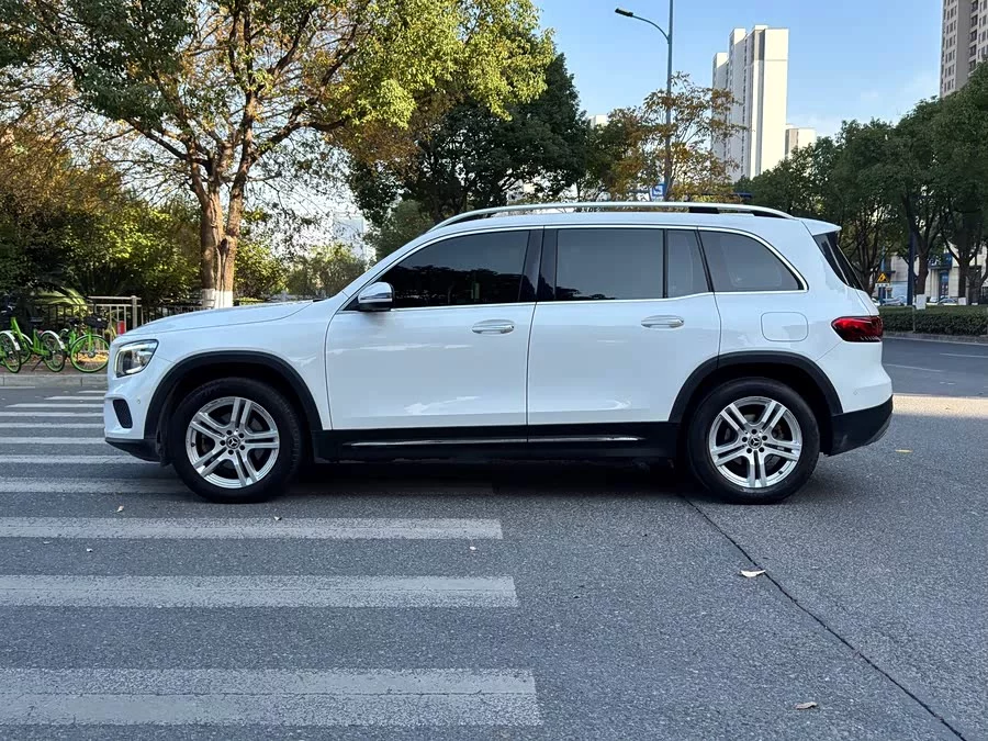 Mercedes Benz GLB