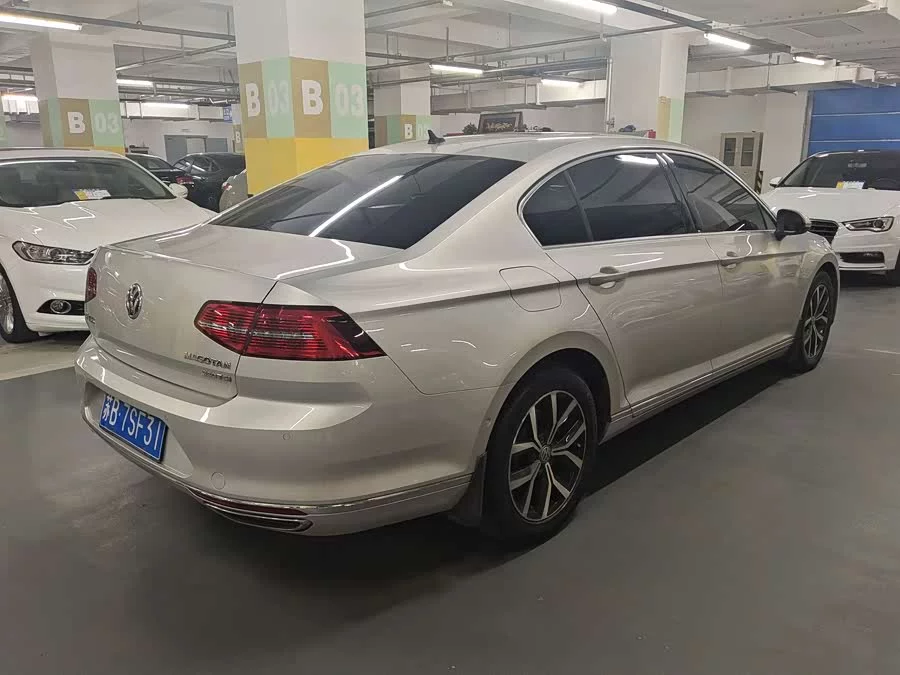 Volkswagen Magotan