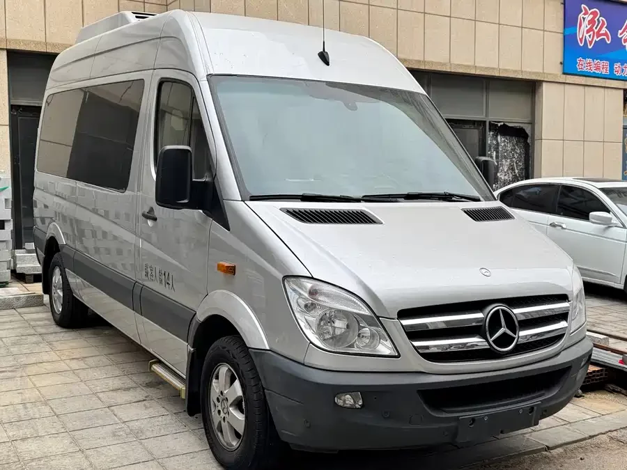 Mercedes Benz Sprinter