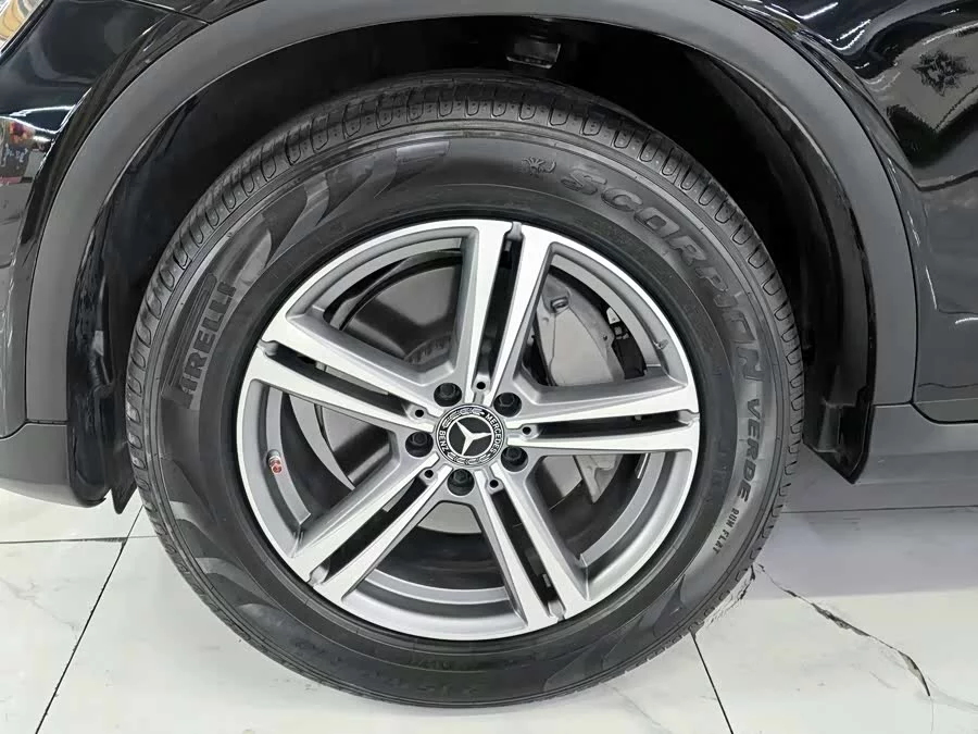 Mercedes Benz GLC