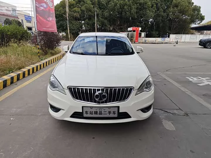 BAIC Saab D70