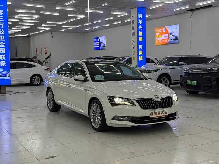 Skoda SuperB