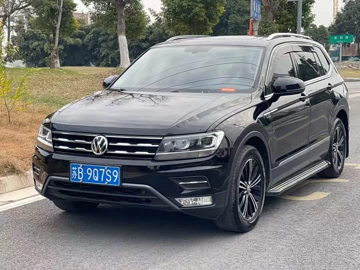 Volkswagen Tiguan L