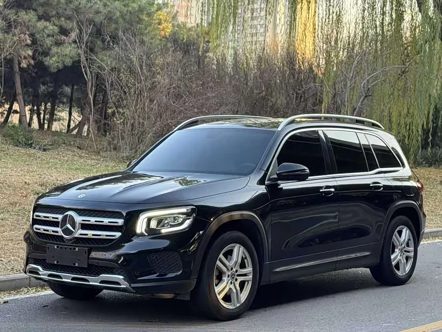 Mercedes Benz GLB
