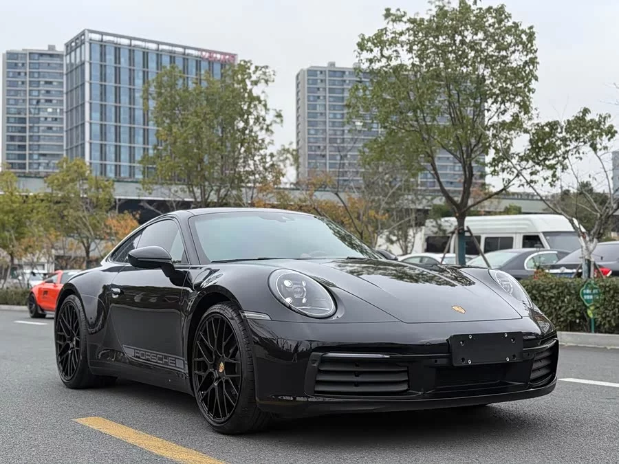 Porsche 911