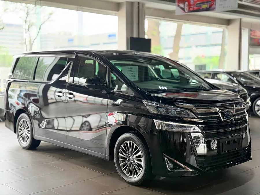 Toyota Crown Vellfire