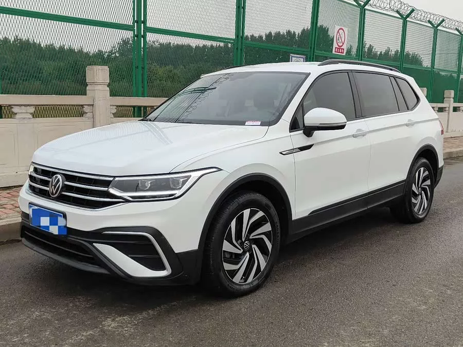 Volkswagen Tiguan L