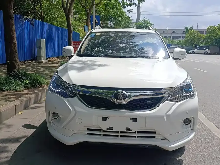 BYD Song