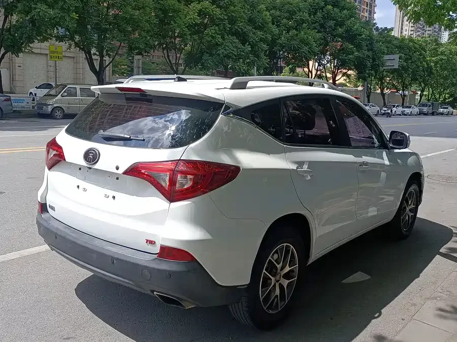 BYD Song