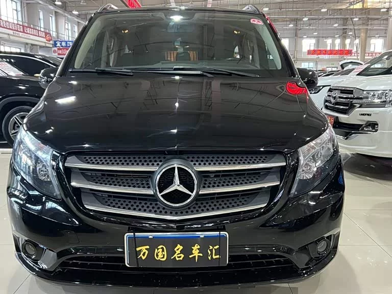 Mercedes Benz Vito