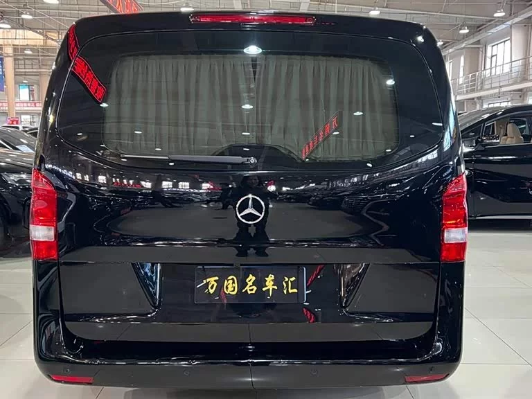 Mercedes Benz Vito