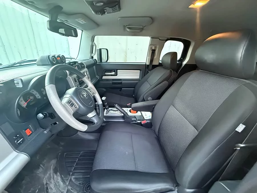 Toyota FJ Cruiser