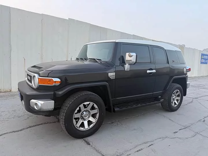 Toyota FJ Cruiser