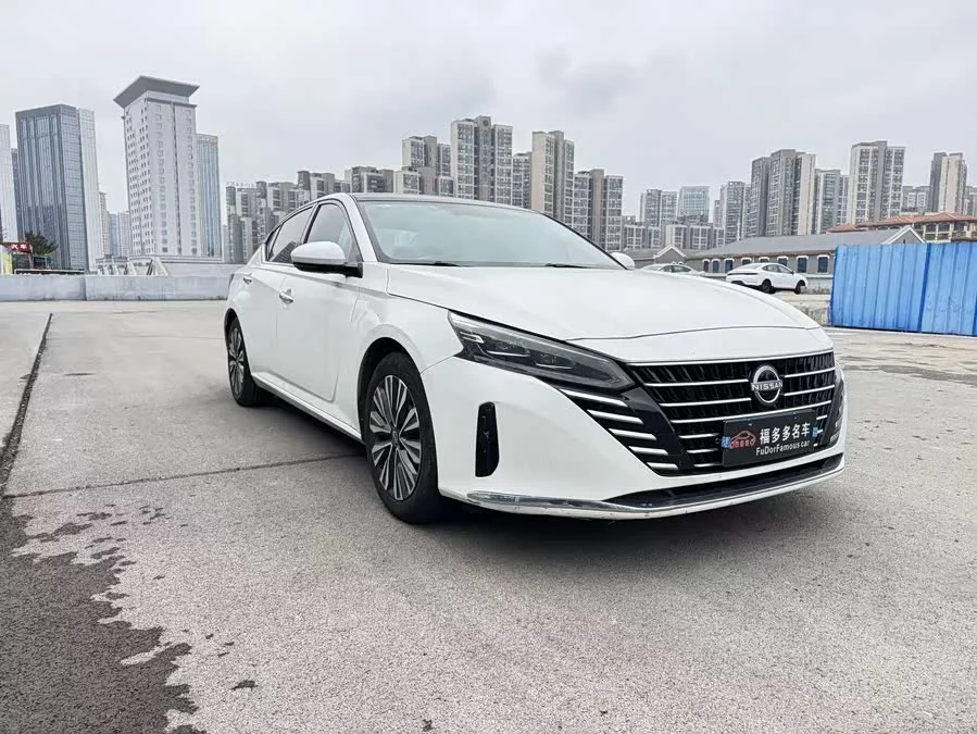 Nissan Teana