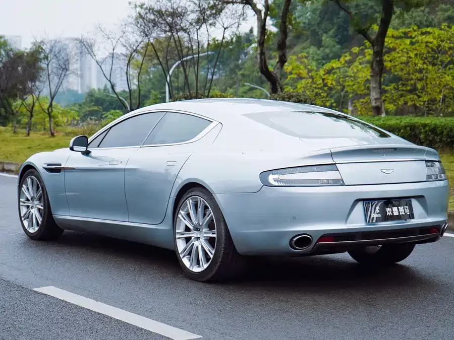 Aston Martin Rapide