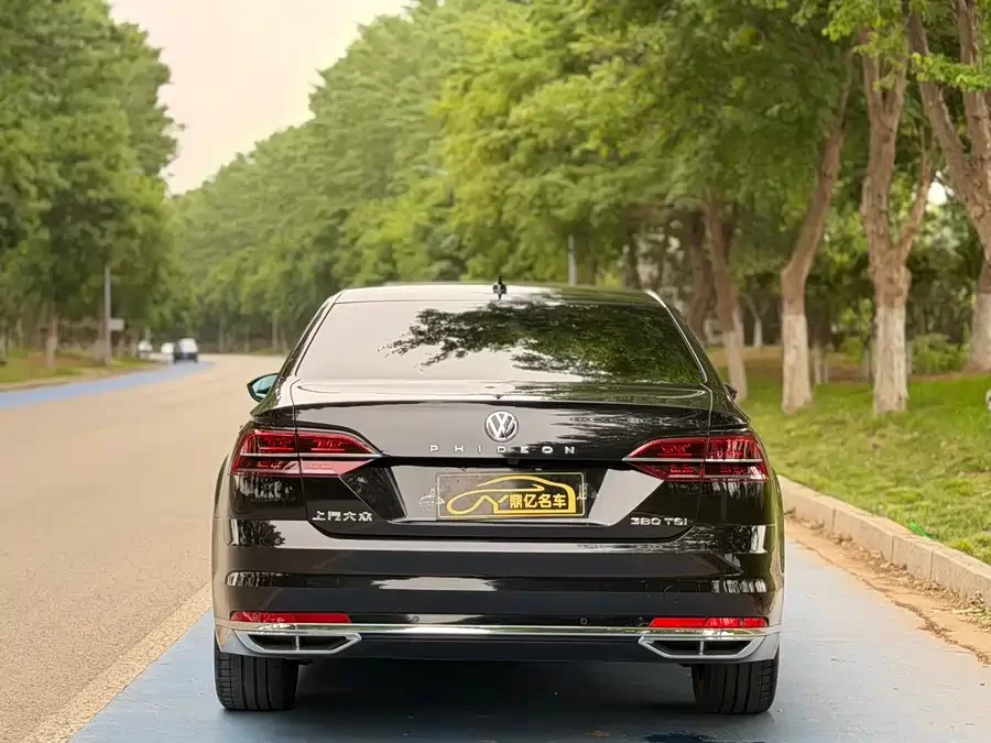 Volkswagen Phaeton / Phideon