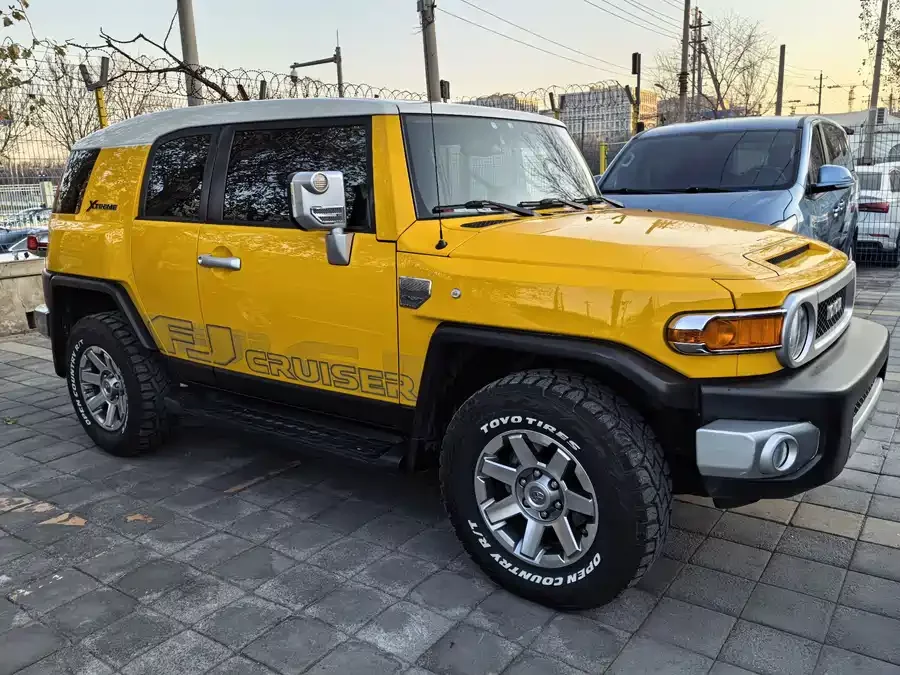 Toyota FJ Cruiser