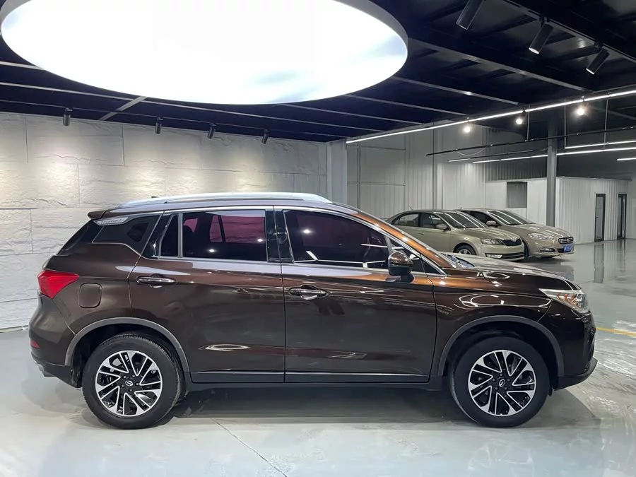 GAC Trumpchi GS4