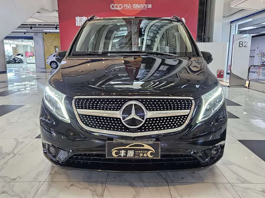Mercedes Benz Vito