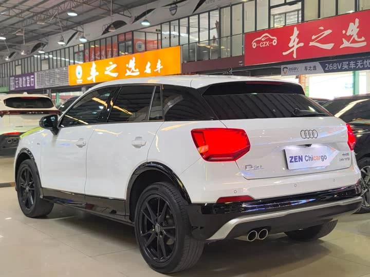 Audi Q2L