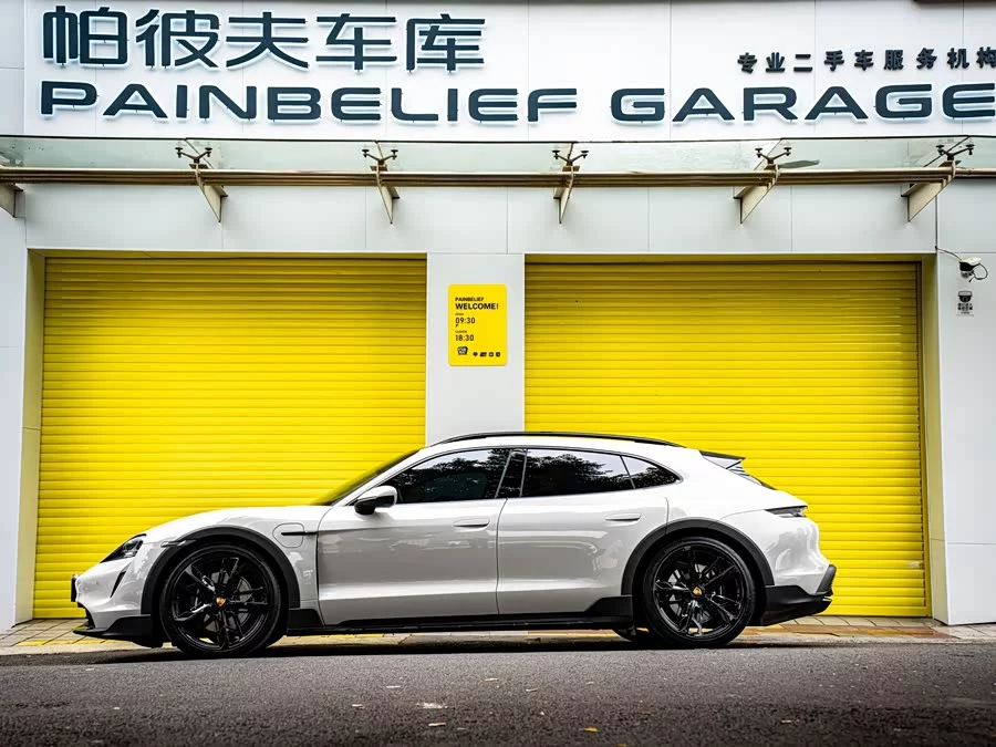 Porsche Taycan