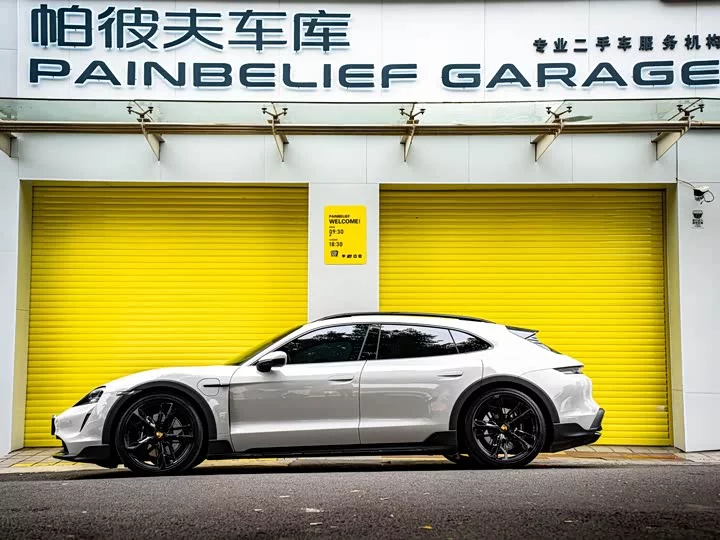 Porsche Taycan