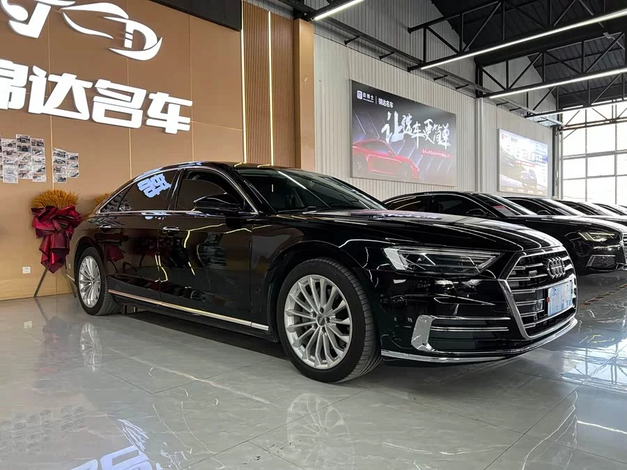Audi A8
