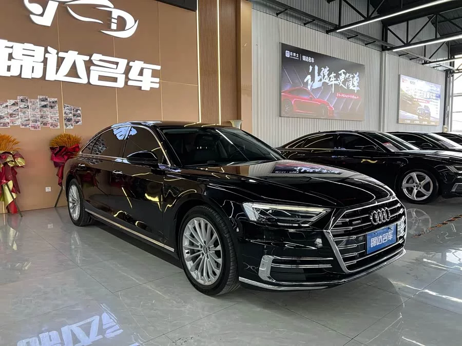 Audi A8