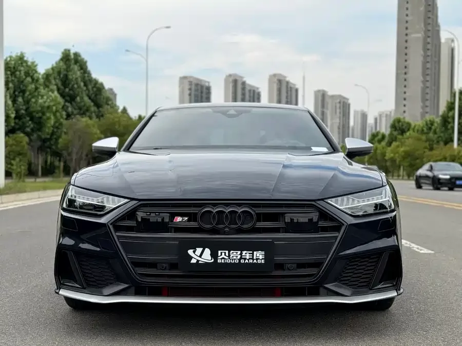 Audi S7
