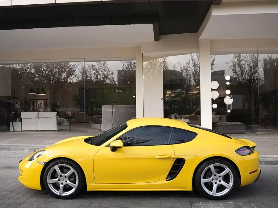 Porsche 718