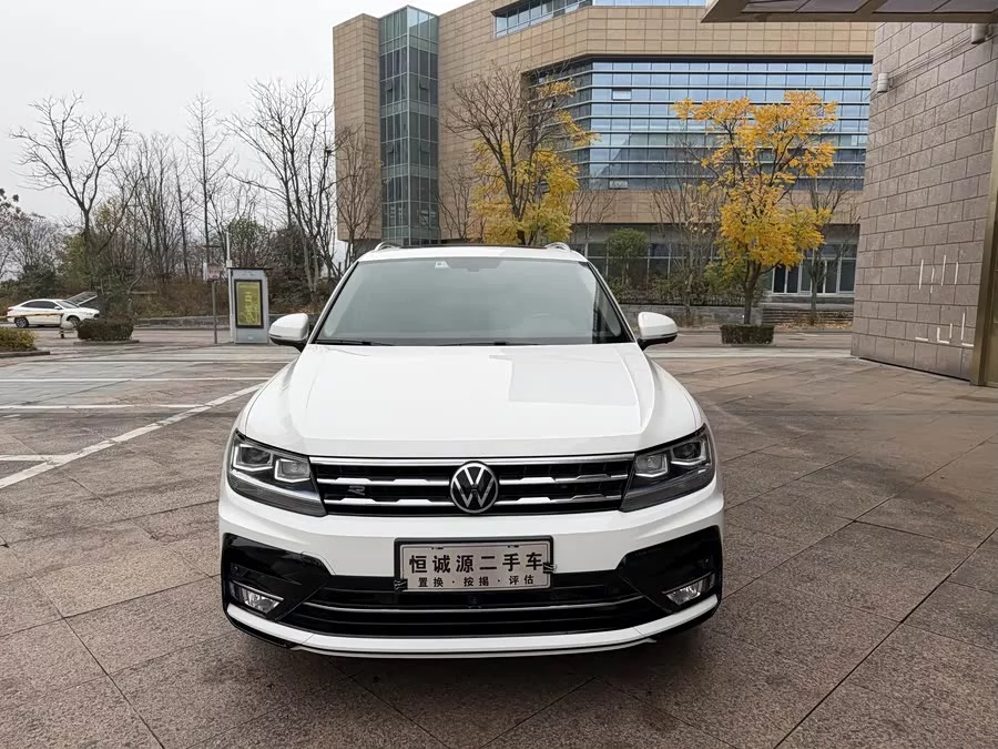Volkswagen Tiguan L