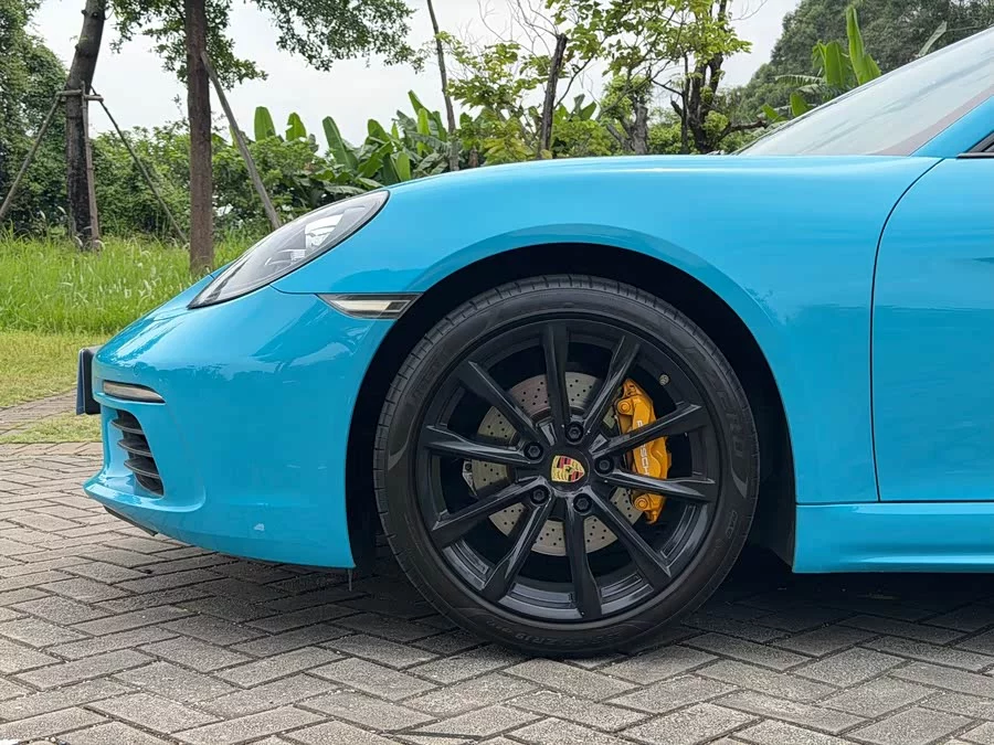 Porsche 718