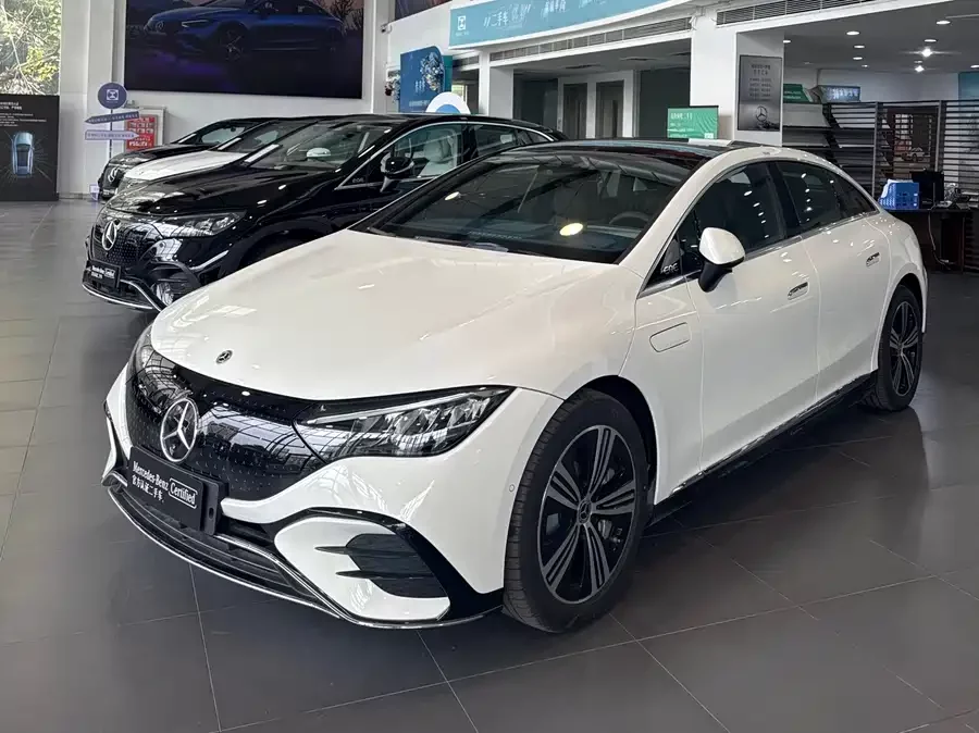 Mercedes Benz EQE