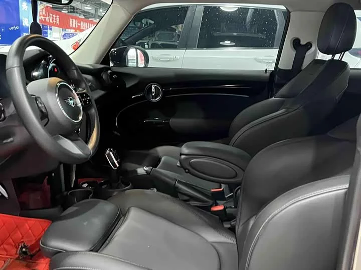 MINI 