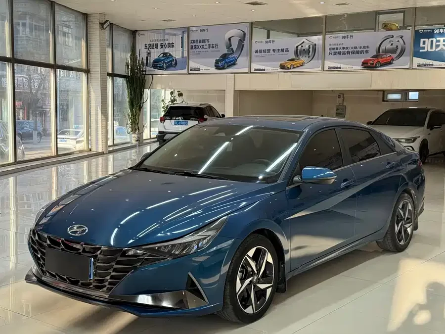 Hyundai Elantra