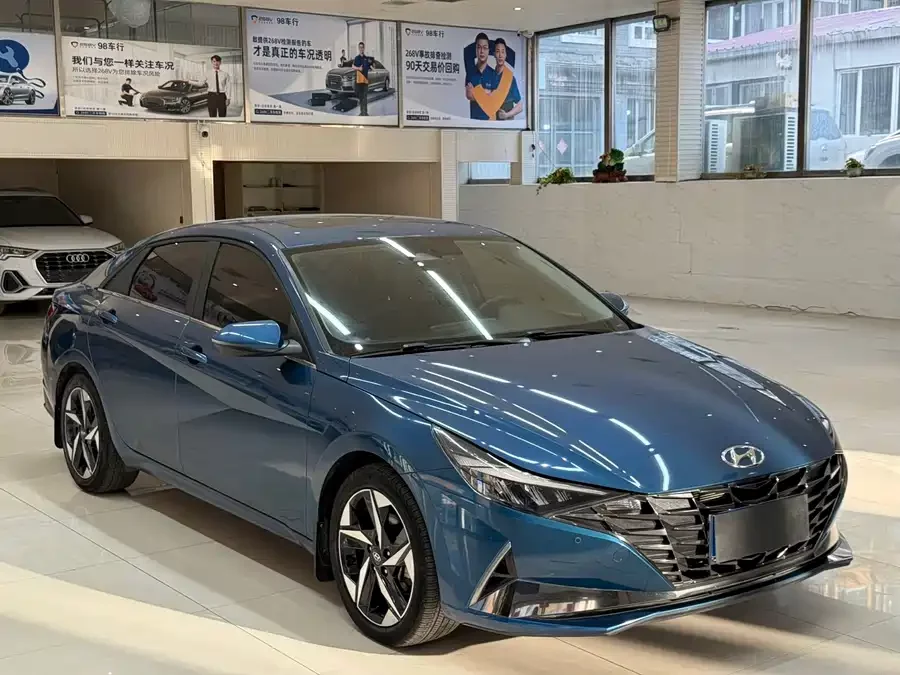Hyundai Elantra