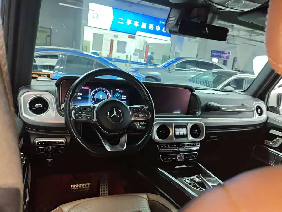 Mercedes Benz G-rated