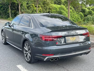 Audi S4