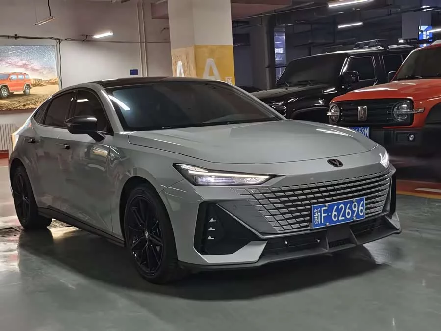 Changan UNI-V