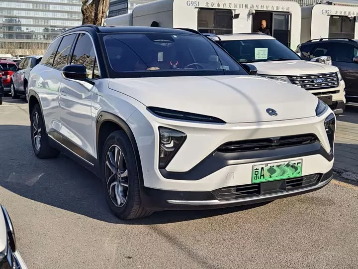 NIO ES6