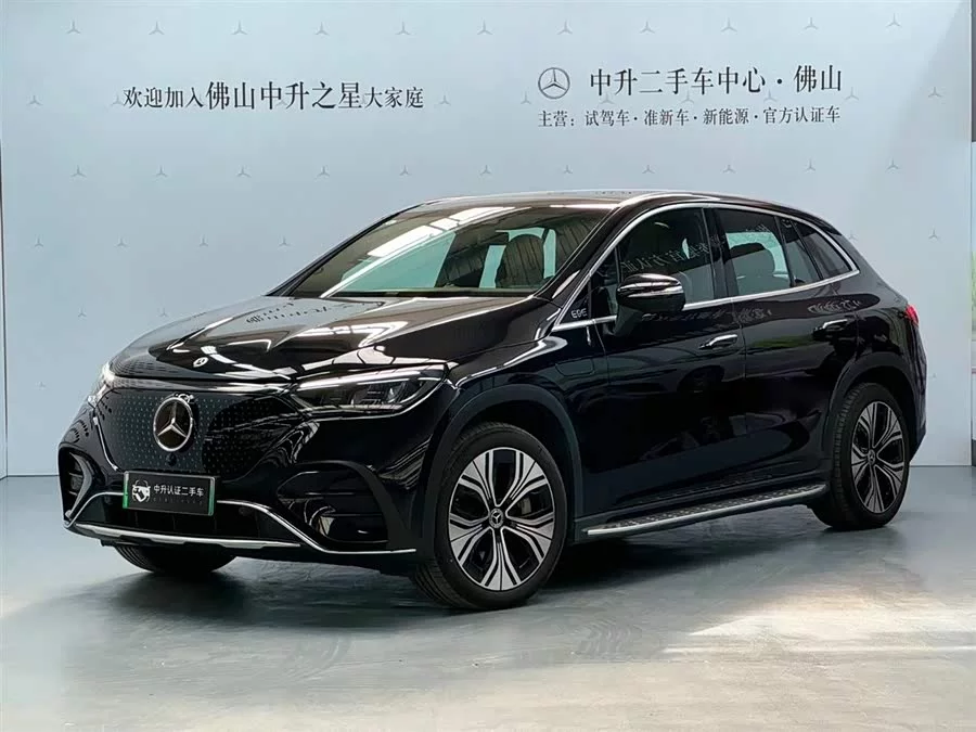 Mercedes Benz EQE SUV