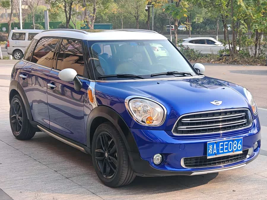 MINI COUNTRYMAN