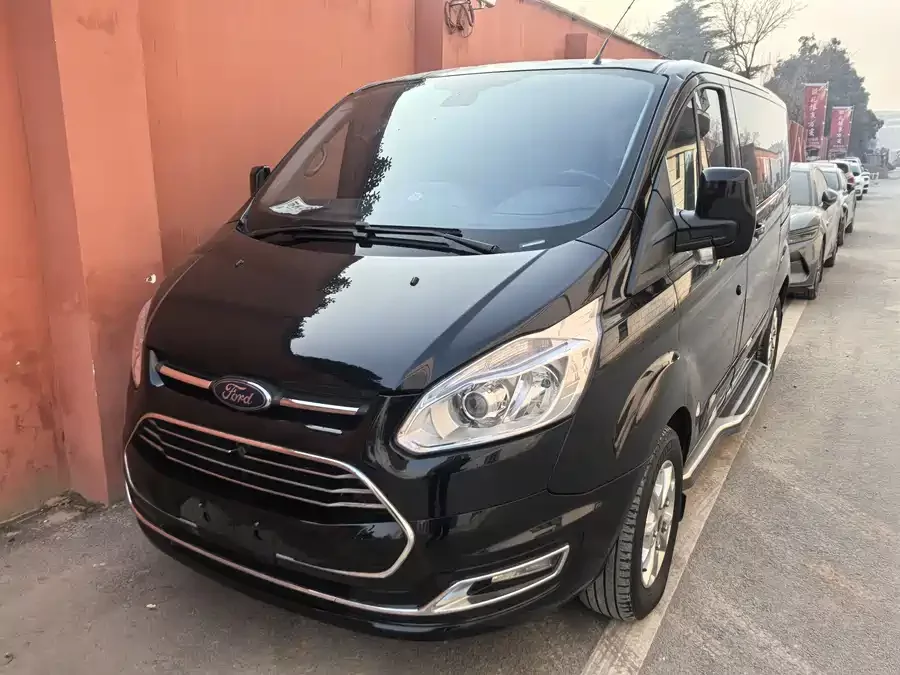 Ford Tourneo