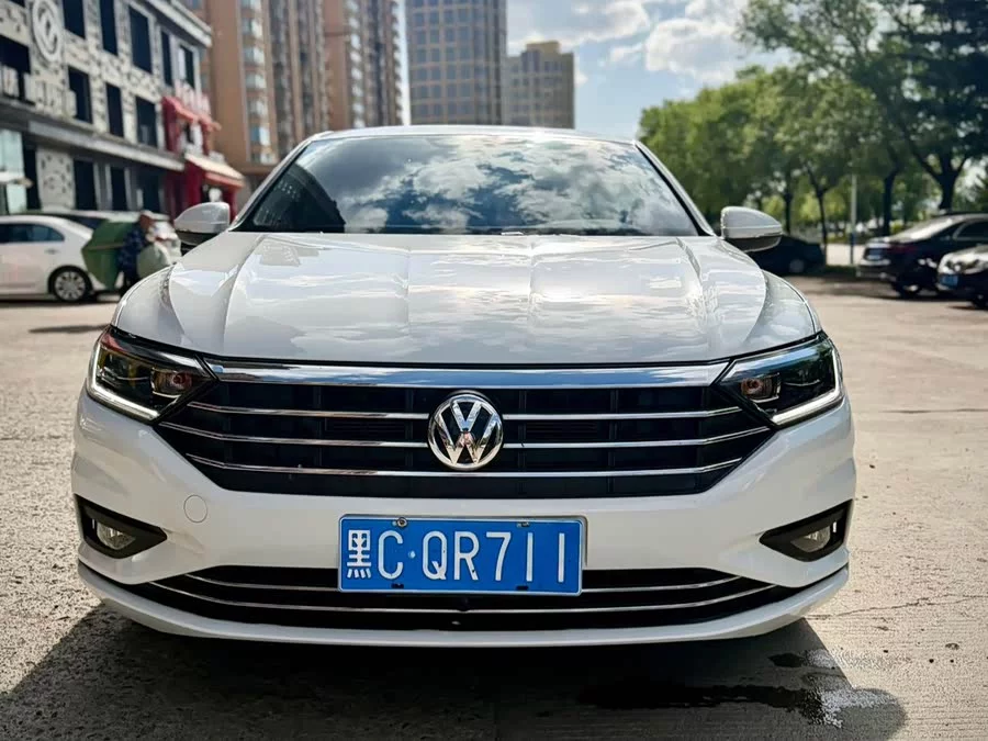 Volkswagen Sagitar